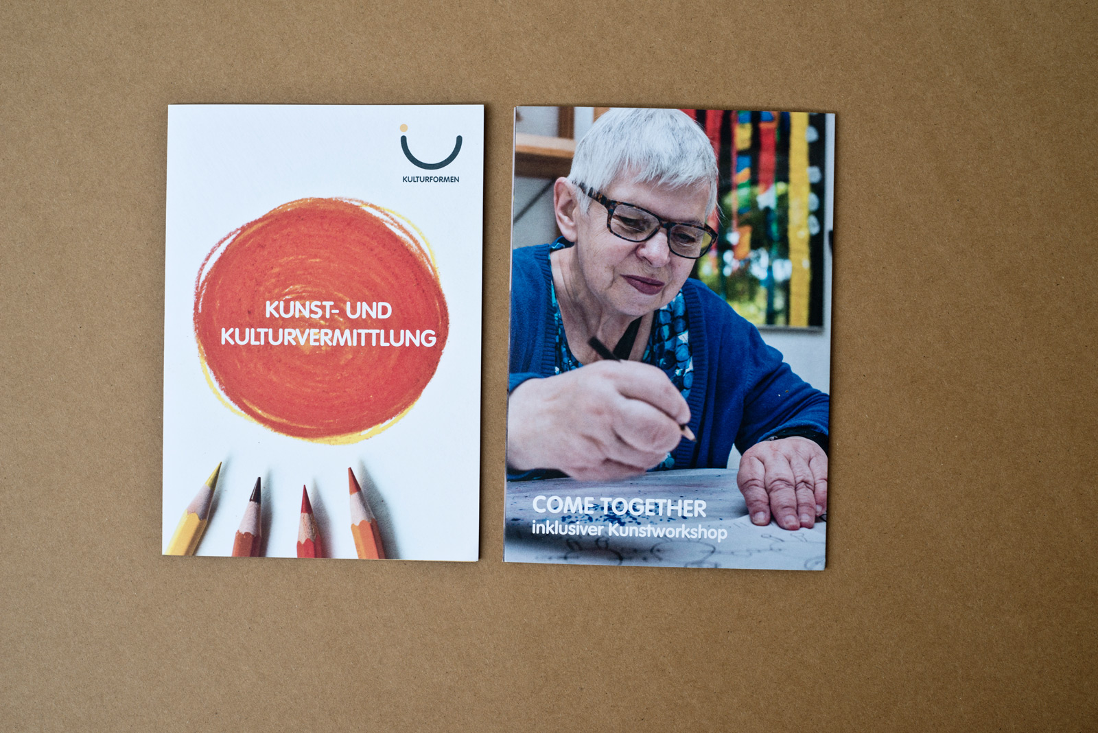 Kunstvermittlung – Institut Hartheim – Folder © Martin Bruner Sombrero Design